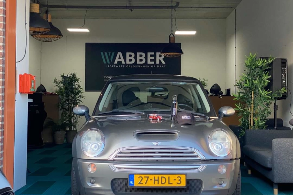 mini bij wabber